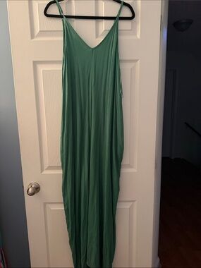 Love stitch long green dress